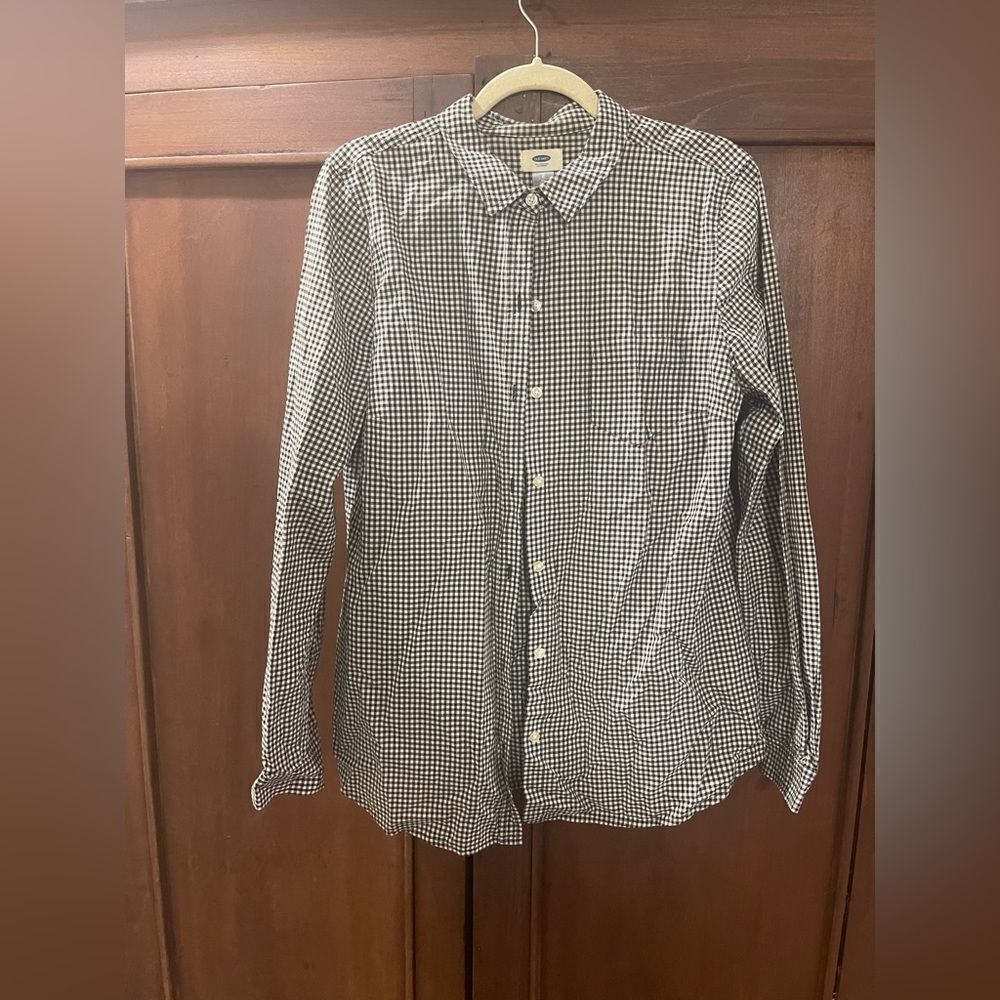 Black gingham button up EUC